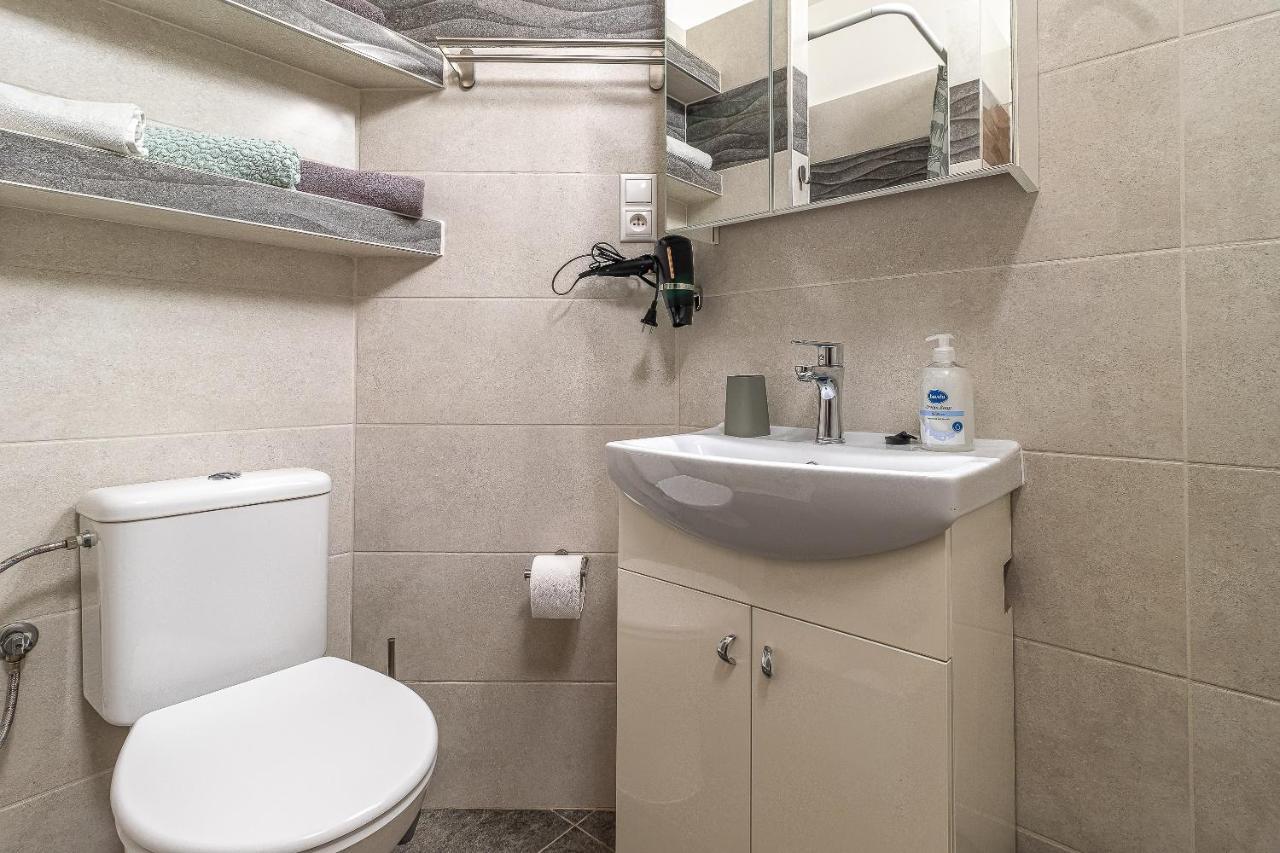 Jonas Apartments - Great Location Near Bratislava City Center מראה חיצוני תמונה