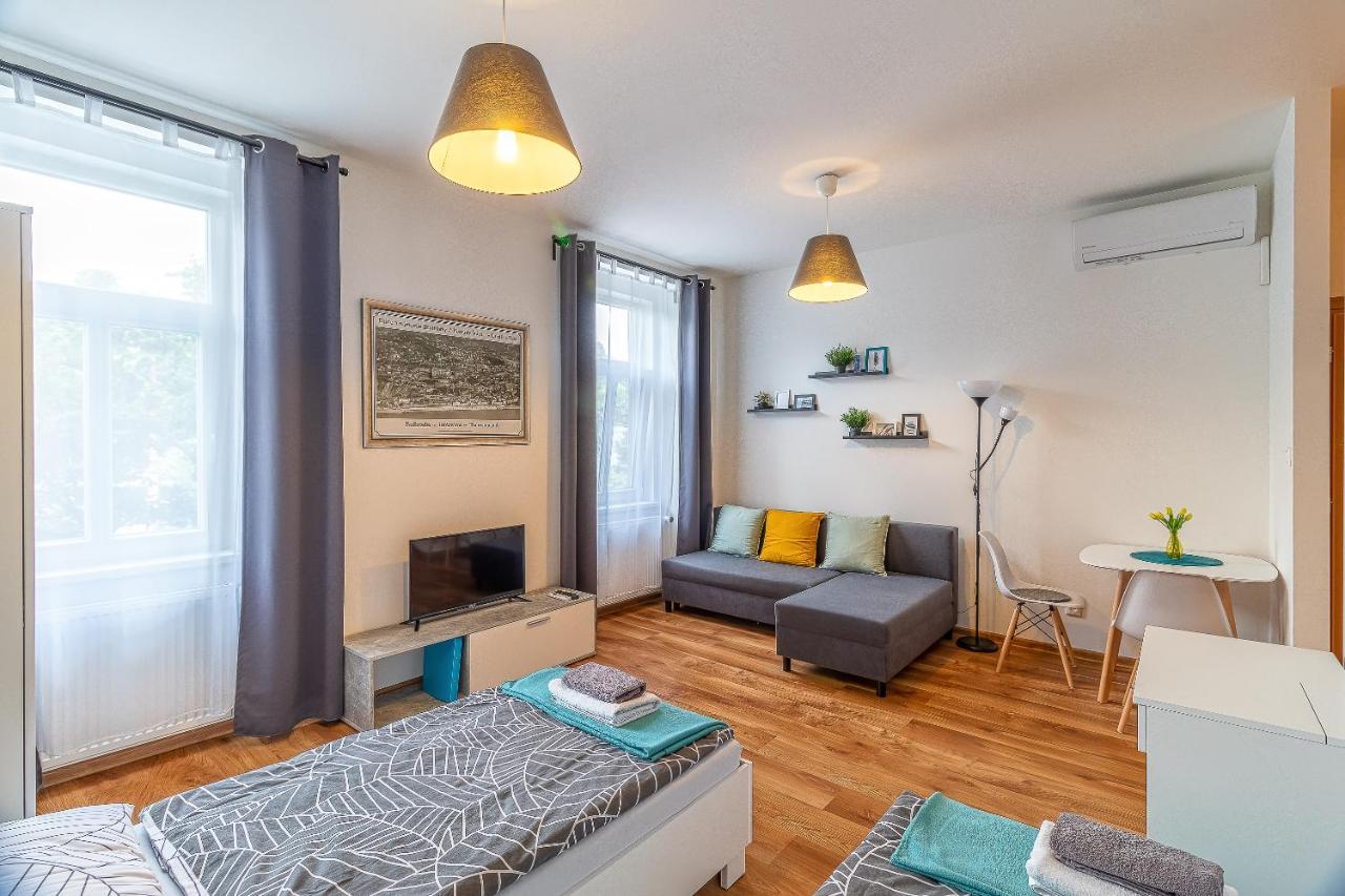 Jonas Apartments - Great Location Near Bratislava City Center מראה חיצוני תמונה